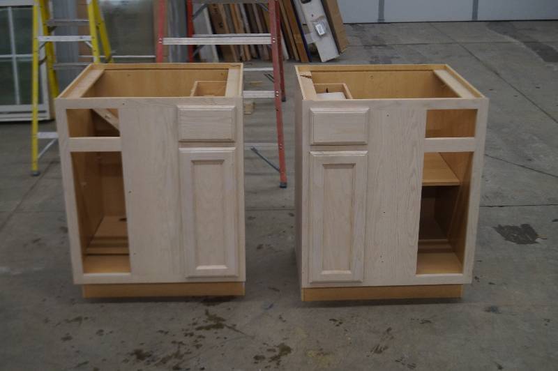 lot 46 image: Base Cabinets