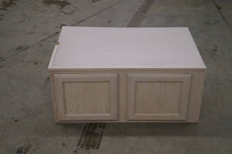 lot 48 image: Upper Cabinet