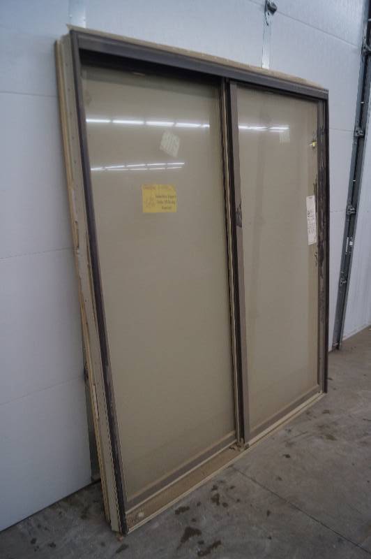 lot 77 image: Patio Door