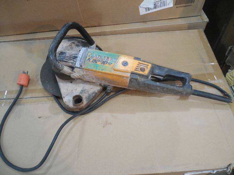 lot 7 image: PARTNER ELECTRIC CONCRETE SAW MODEL K2300EL