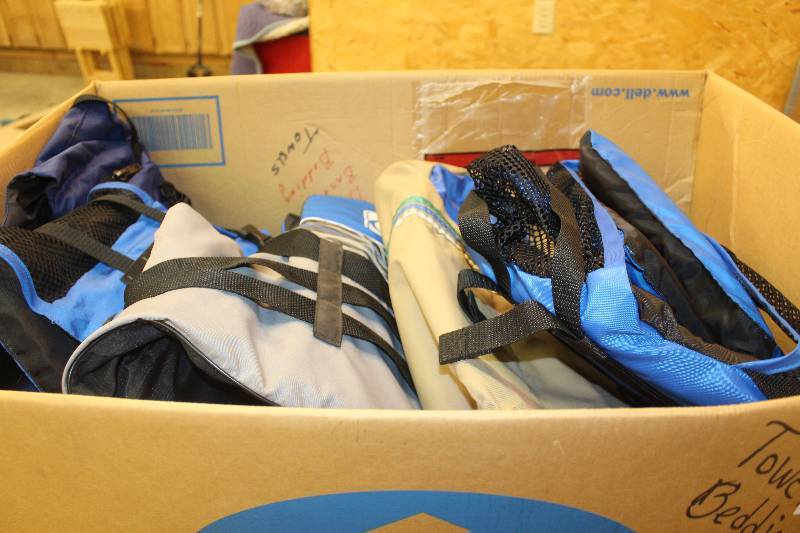 lot 1438 image: Lot of (5) Life Jackets