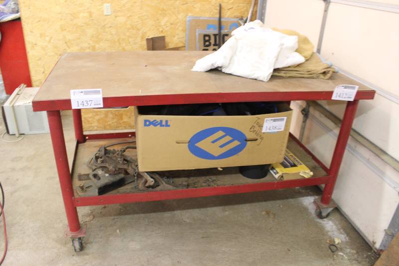 lot 1412 image: 4-Wheel Steel Table