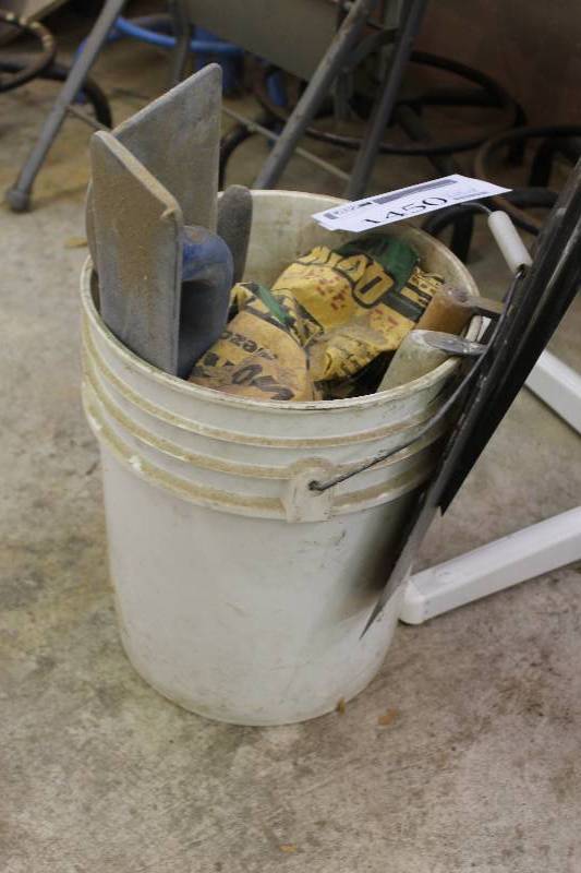 lot 1450 image: Bucket Lot Includes Tools