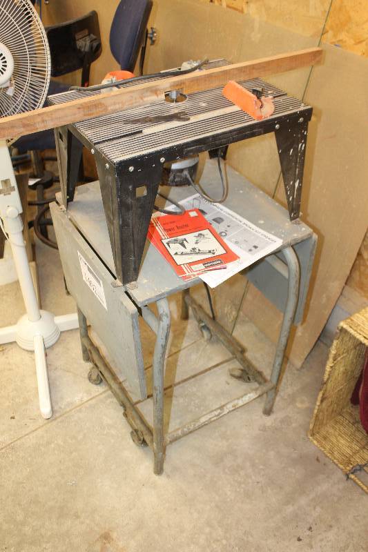 lot 1402 image: Sears Craftsman Power Router w Manual