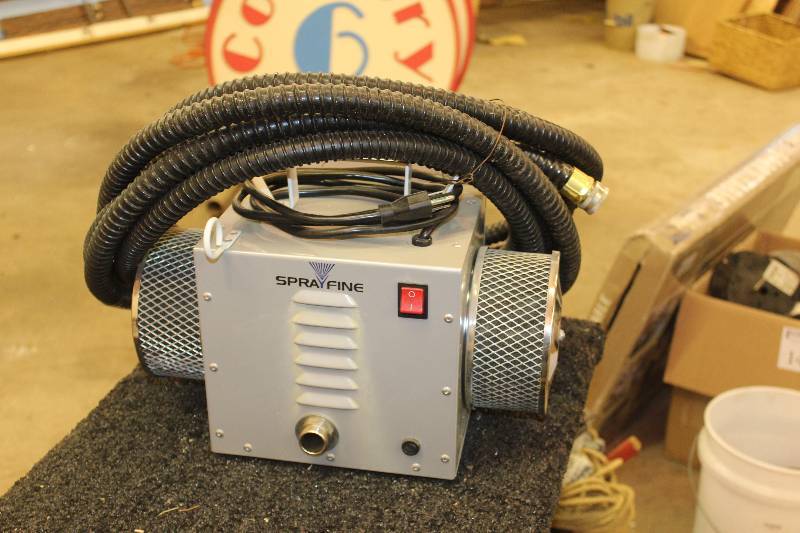 lot 1414 image: Sprayfine HVLP Sprayer w Manual