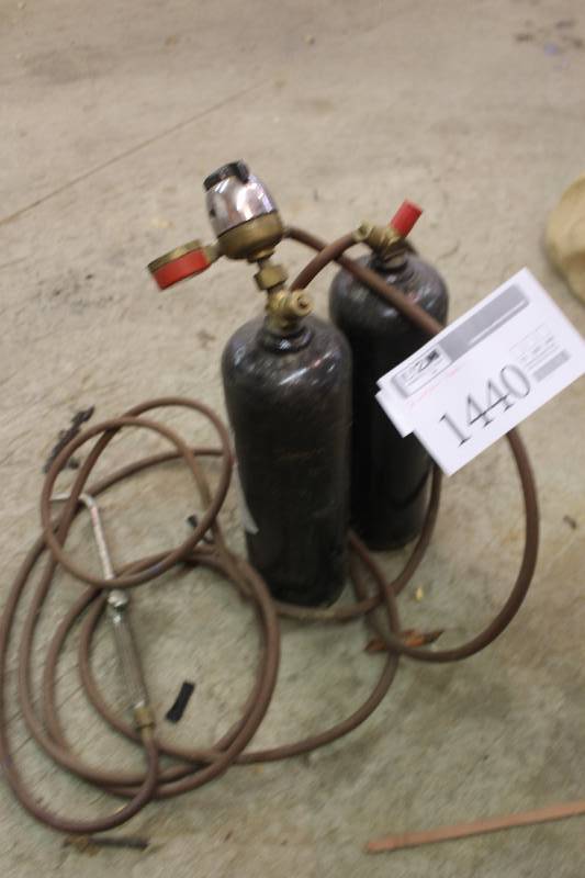 lot 1440 image: Lot of (2) Welding Tanks