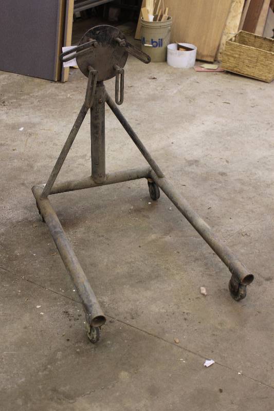 lot 1407 image: Engine Stand