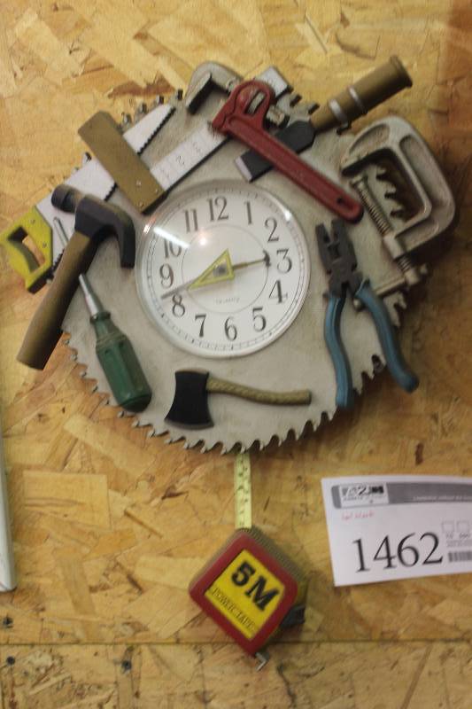 lot 1462 image: Tool Wall Clock