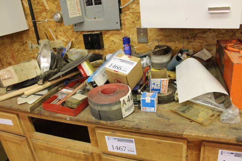 lot 1466 image: Misc Hardware