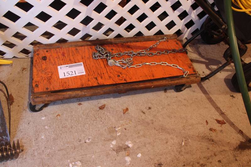 lot 1521 image: Floor Creeper