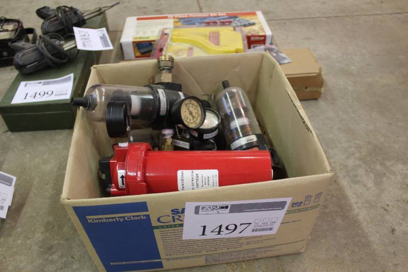lot 1497 image: Box Lot of Pumps