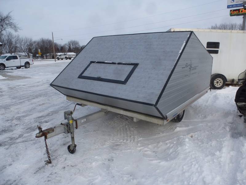 lot 3 image: 1996 Eagle America Snowmobile Trailer
