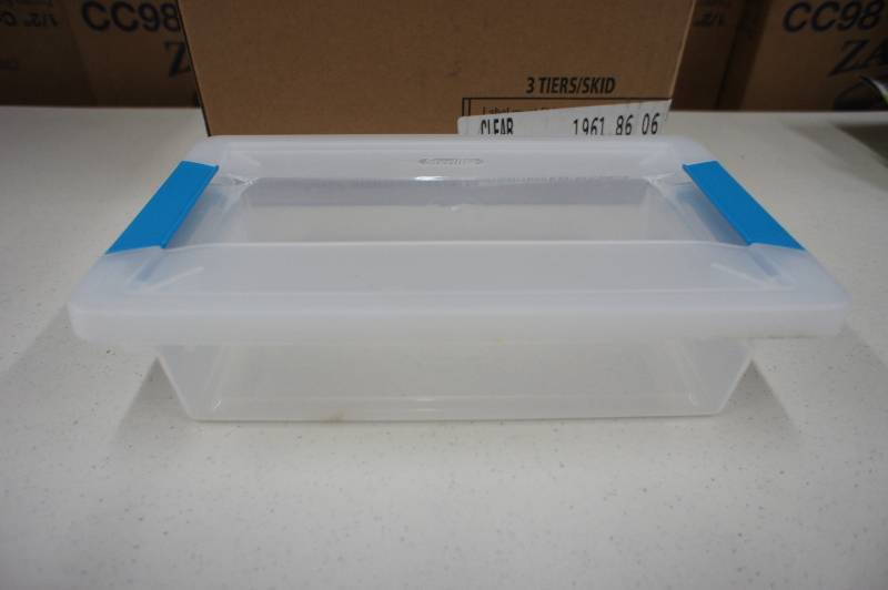 lot 45 image: Sterilite Small Clip Box, 2.75 x 6.63-Inches, Pack of 6 by STERILITE