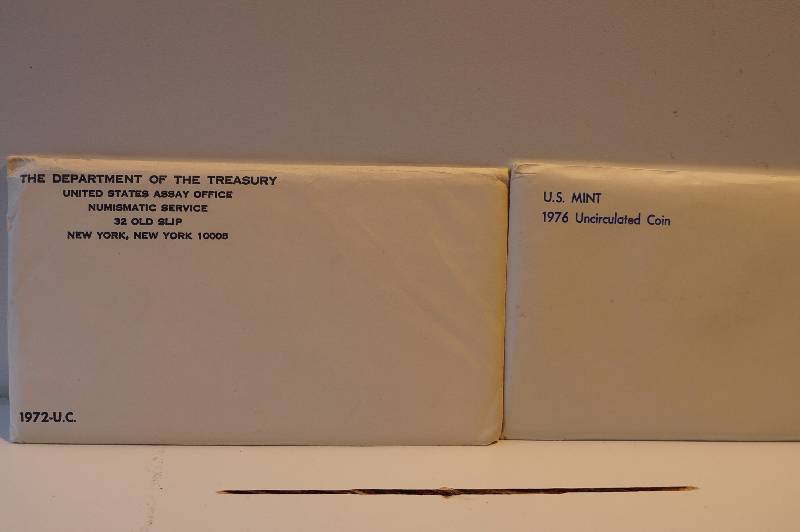 1972, 1976 US Mint Uncirculated Coin Set