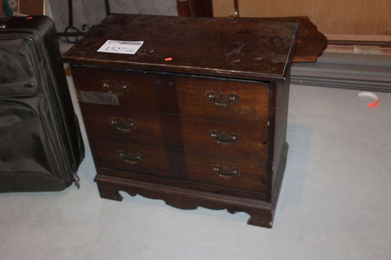 6-Drawer End Table