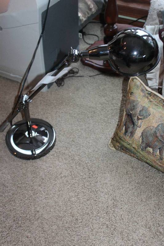 Swing-Arm Table Lamp