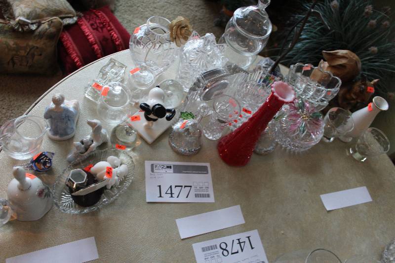 Glass & Ceramic Table Decorations