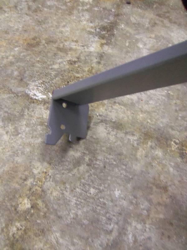 Gondola 2 Shelving 2 Hanger Bar