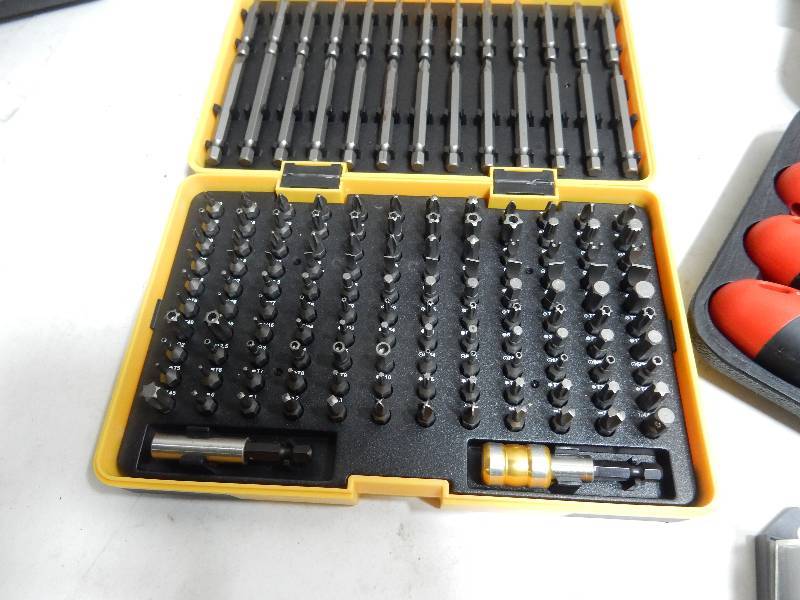lot 67 image: Titan bit set Boxer Nut Setter and drill bit set Star type screw driver set