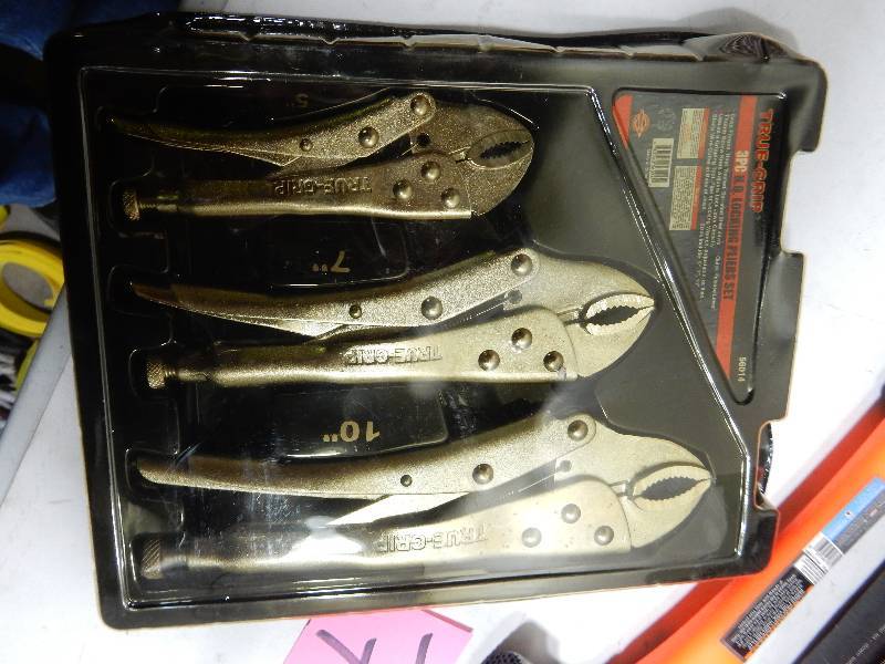 lot 74 image: 2 ton hand puller, stubby ratchet handle 24oz framing hammer REGAL tool bag set of 3 vise grips