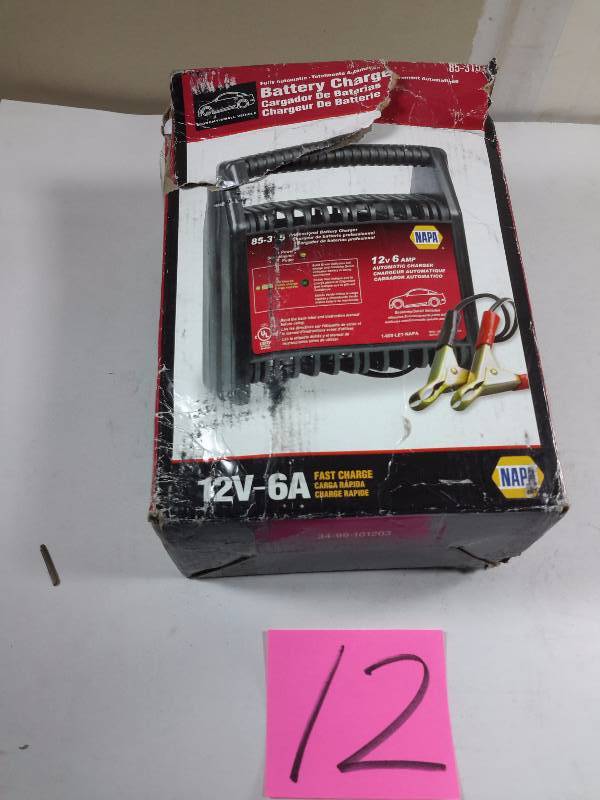 NAPA, 12V, 6 AMP Battery Charger Blaine New Tool and Equipment Sale