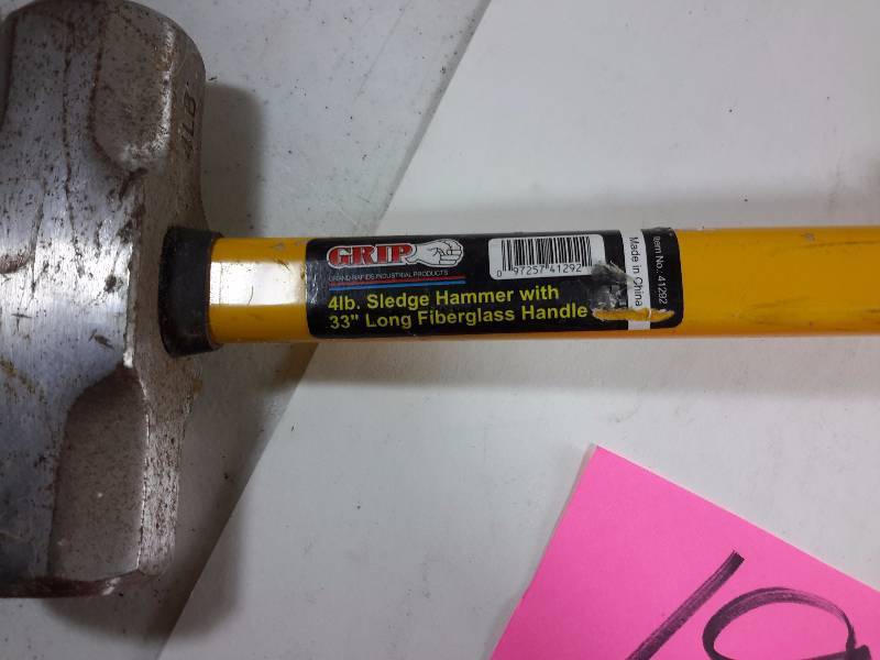 lot 19 image: AX, Splitting Maul and Sledge Hammer