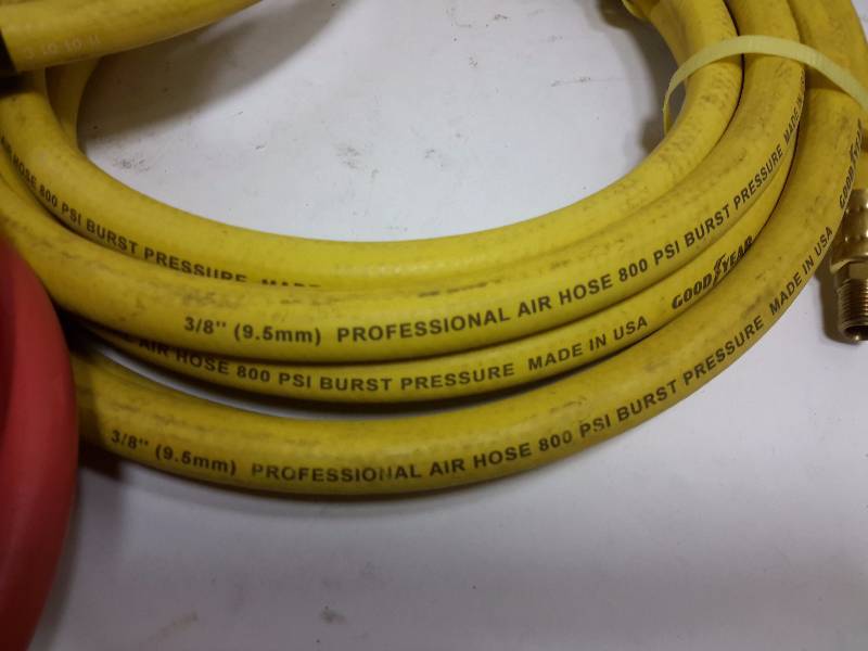 lot 43 image: 4 Air hoses as pictured