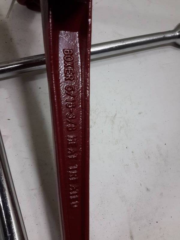 lot 60 image: Tire Wrench and Load Binder