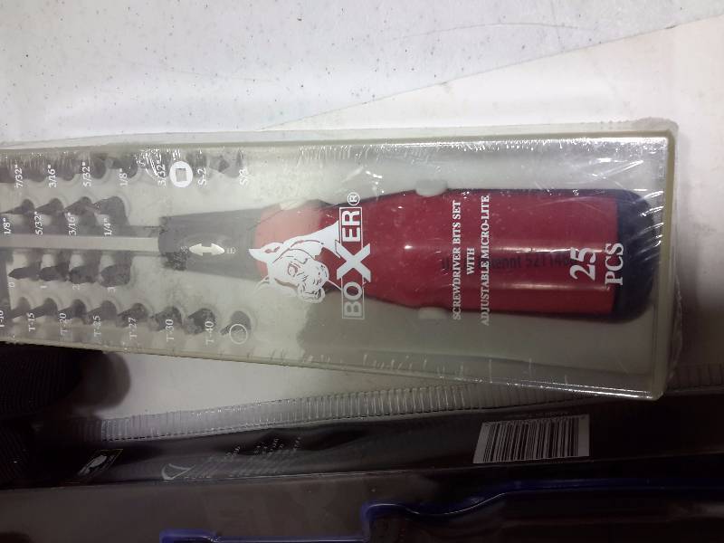 lot 61 image: 2pairs of  large gloves, 2 sets of X large gloves Nut driver set, 19 pct penta metric socket set Utility knife, 25 piece screw driver set