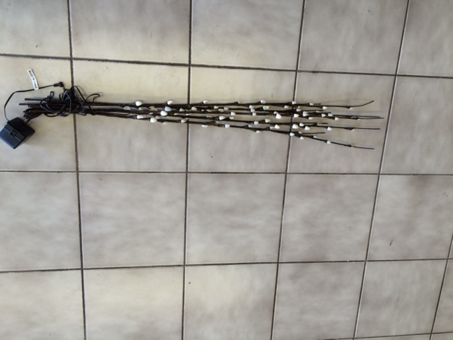 Delight Branch Lights, 19-inches Brown with Pussy Willows