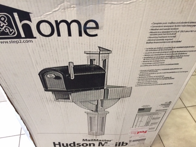 Hudson Mail Box