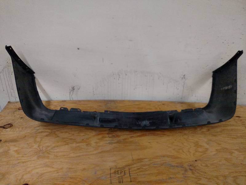 lot 126 image: Used Bumper, Fits 95-97 Volvo 850...