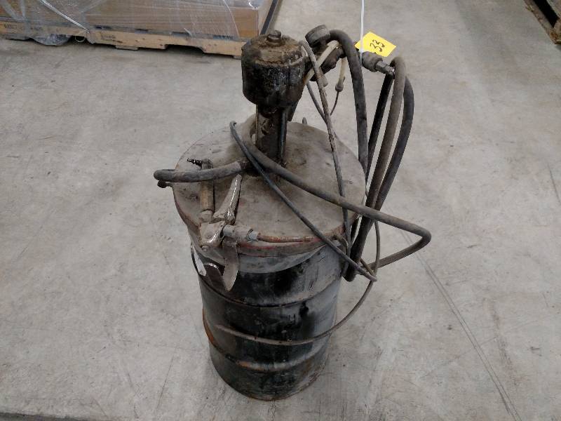 lot 33 image: Air Luber