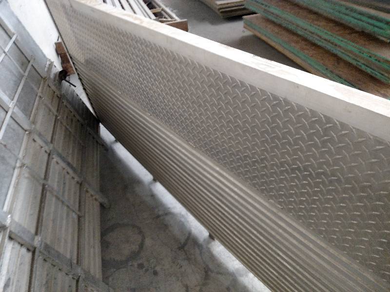 lot 49 image: (2) Aluminum Truck Sides, 96 x 43...