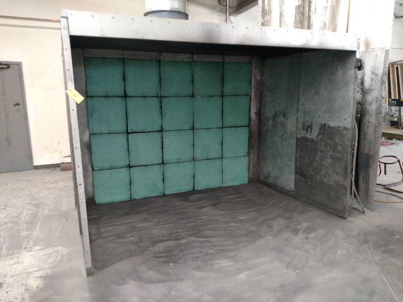 lot 11 image: Global Finishing Systems Open Face Spray Booth