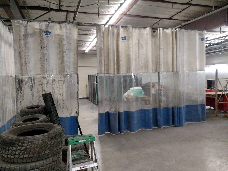 lot 25 image: Curtain Wall, 4 pcs Velcro Togather...