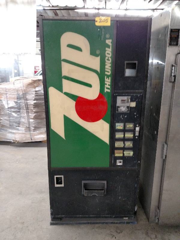 lot 205 image: Dixie Marco Pop Machine