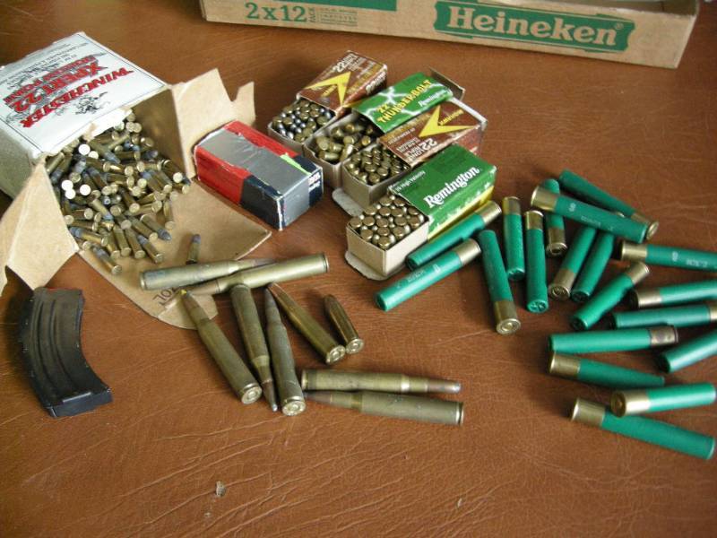 lot 14 image: .22, 270, 30-30, 410 Ammo