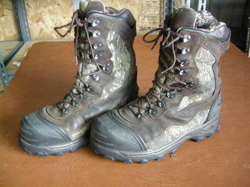 lot 4 image: Rocky Boots Size 10