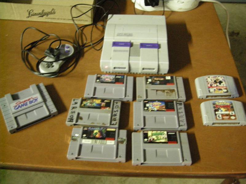 lot 26 image: Super Nintendo lot