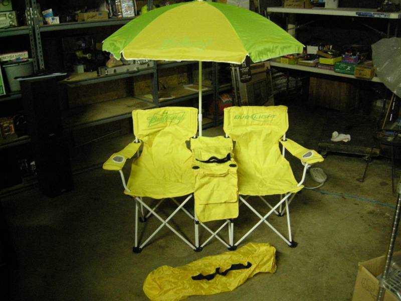 lot 42 image: Budweiser 2up Folding Chair
