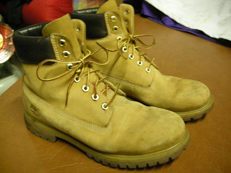 lot 49 image: Timberland Leather Boots