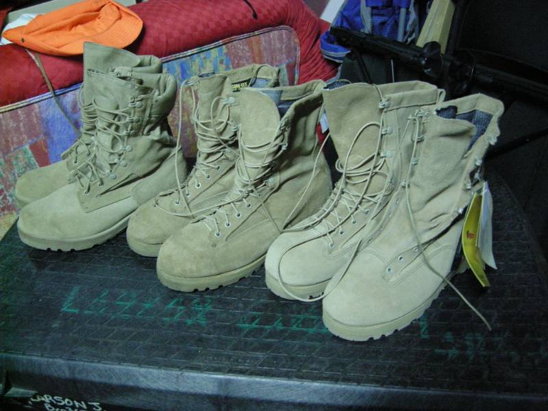 lot 61 image: Military Issue Boots