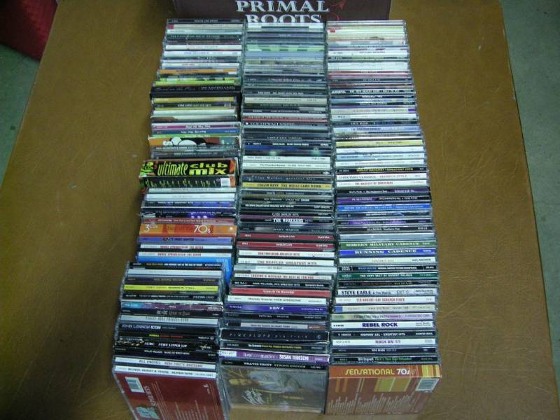 lot 67 image: Over 150 CDs