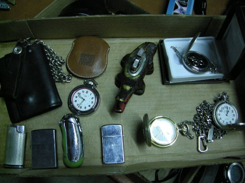 lot 85 image: Vintage Lighters, Watches, Billfold