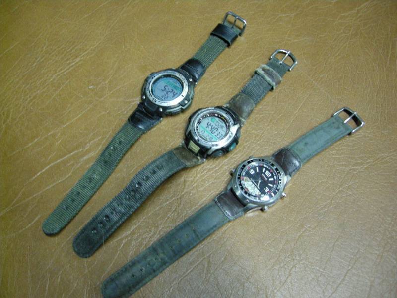 lot 90 image: 3 Casio Outdoors Watches