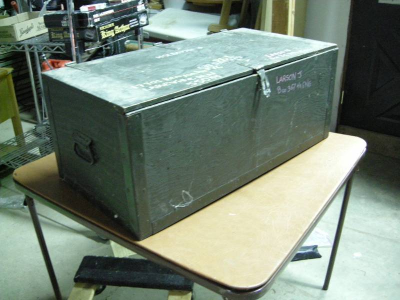 lot 105 image: Military Style Foot Locker