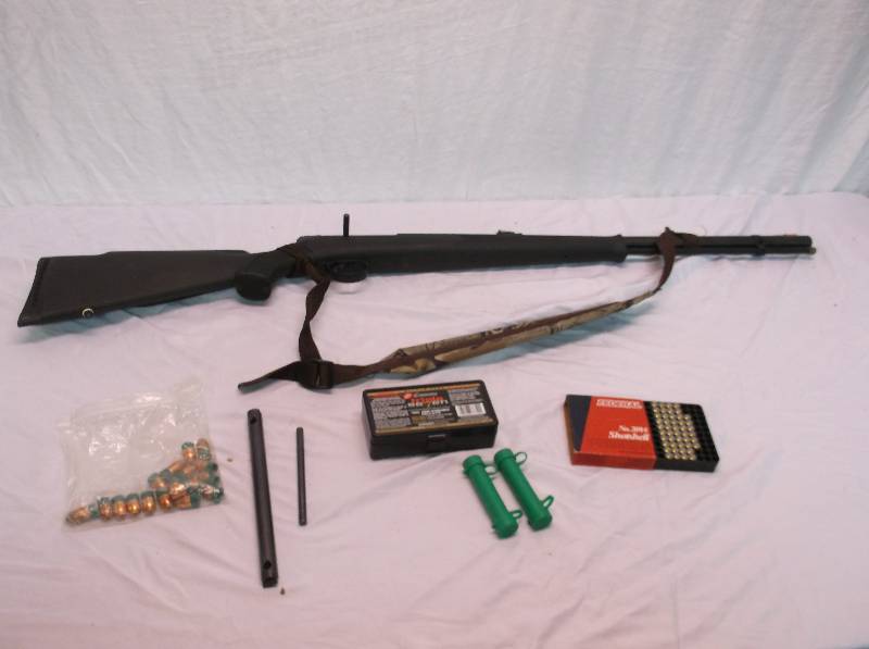 lot 1 image: Black Powder