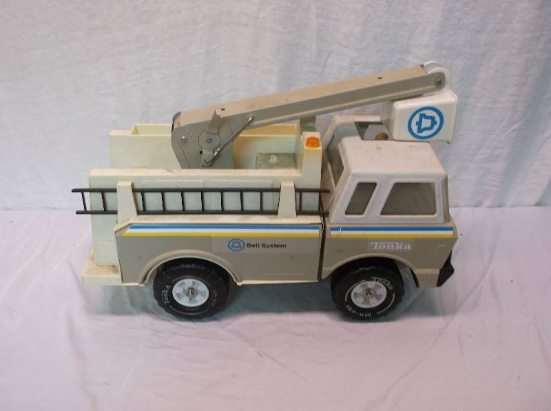 lot 20 image: Tonka