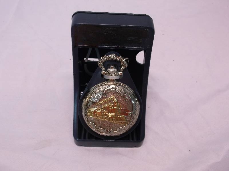 lot 44 image: Pocket Watch
